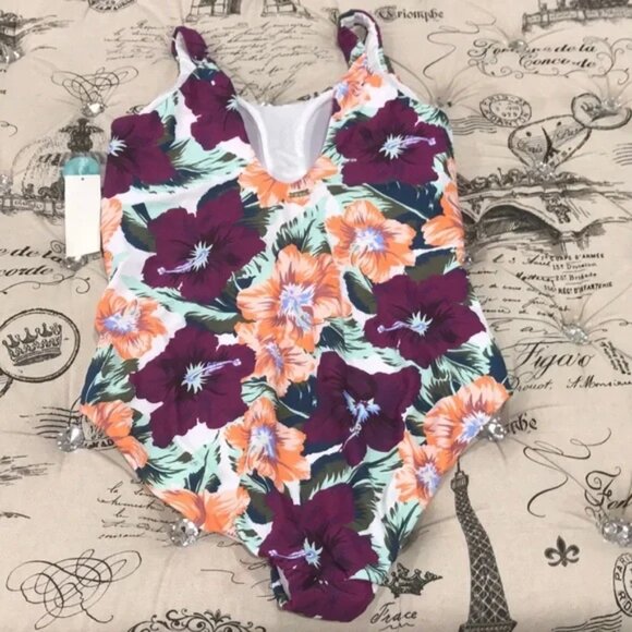 Raisins Curve Visage Patterned One-Piece Swimsuit - Picture 6 of 9